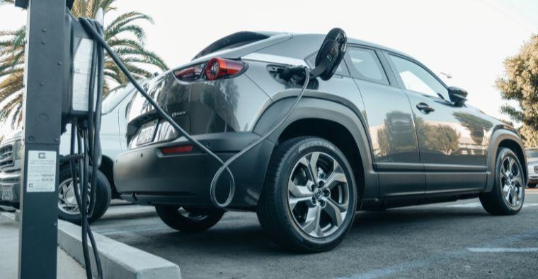 EV Charging Myths Debunked: What You Need to Know Before Buying an Electric Car