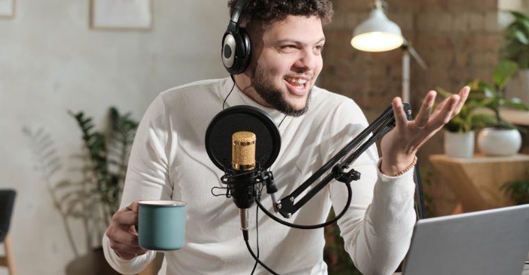 Uplifting Podcasts for Daily Motivation