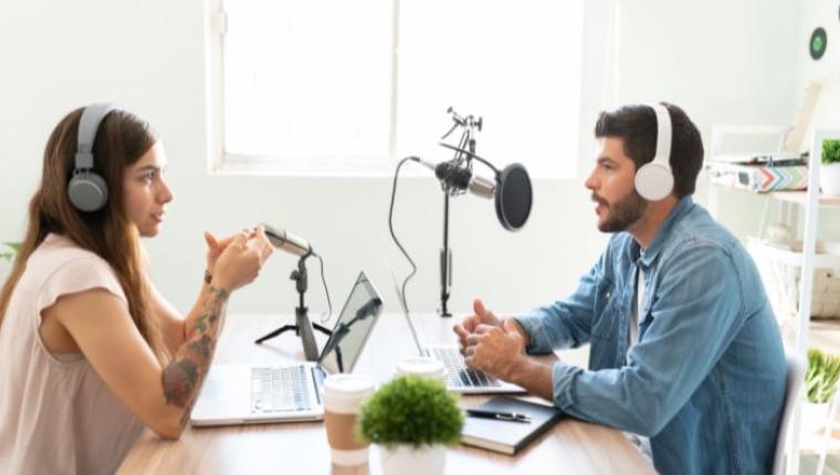 Interviewing Techniques for Podcasters