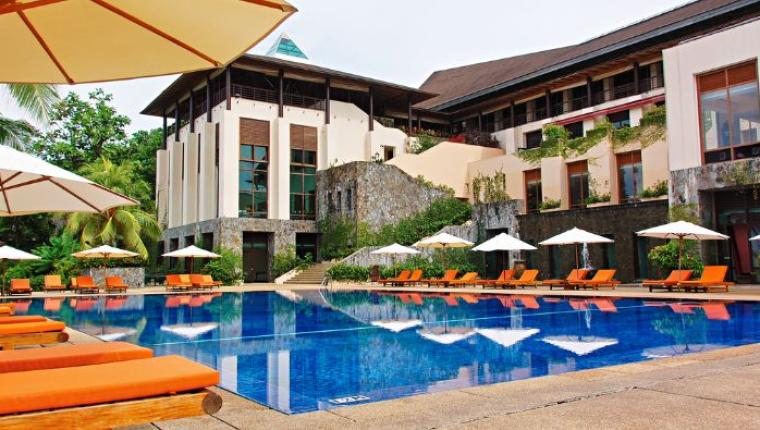 The Best High-End Resorts and Experiences