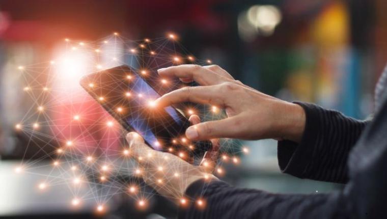 The Social Side of Mobile Gaming: How Smartphones Are Connecting Global Communities